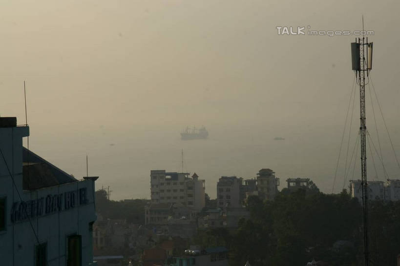 无人,家,横图,俯视,航拍,室外,白天,度假,美景,日落,植物,城市风光,城市,路灯,照明,越南,亚洲,房屋,屋子,景观,晚霞,霞光,落日,灯光,首都,娱乐,楼房,住宅,灯,树,树木,绿色,自然,黄昏,享受,休闲,景色,彩霞,放松,东南亚,生长,成长,照亮,照明设备,鸟瞰,河内,越南社会主义共和国,百花春城,夕照,薄暮,夕阳,彩图,高角度拍摄,傍晚,房子,斜阳,shzyn1