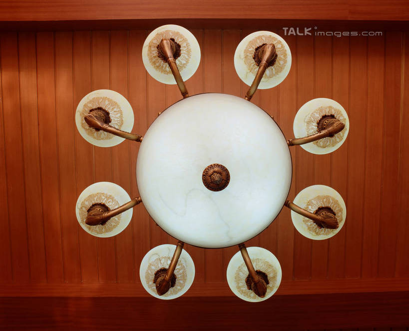 无人,横图,室内,特写,白天,仰视,静物,照明,阴影,光线,影子,灯光,吊灯,灯,灯具,照亮,照明设备,彩图,低角度拍摄,szzm1