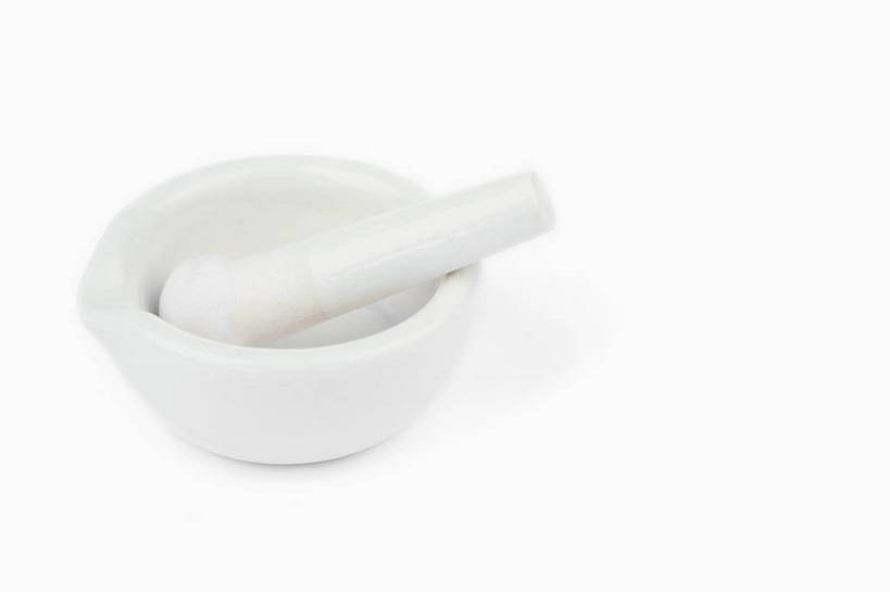 无人,横图,俯视,室内,特写,白天,白色背景,静物,阴影,反射,影子,陶瓷,陶瓷制品,一个,白色,器皿,摄影,影棚,单个,研磨,臼杵,研杵,研钵,臼,彩图,高角度拍摄,影棚拍摄,拍摄