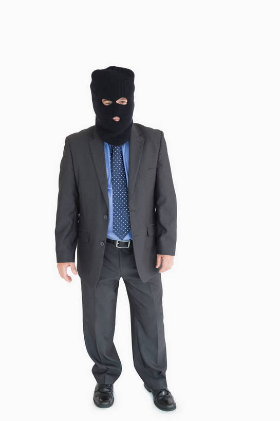 西方人,一个人,商务人士,商务男性,站,竖图,室内,白天,白色背景,正面,衬衫,帽子,欧洲,欧洲人,仅一个男性,仅一个人,仅一个中年男性,套装,领带,注视,观察,看,站着,摄影,影棚,观看,犯罪,察看,犯法,象征,庄重,犯人,罪犯,关注,商务装,身份,囚犯,工薪阶层,正式,地位,监犯,囚徒,罪人,巴拉克拉法帽,男人,男性,中年男性,白种人,白领,上班族,站立,彩图,全身,影棚拍摄,衬衣,拍摄