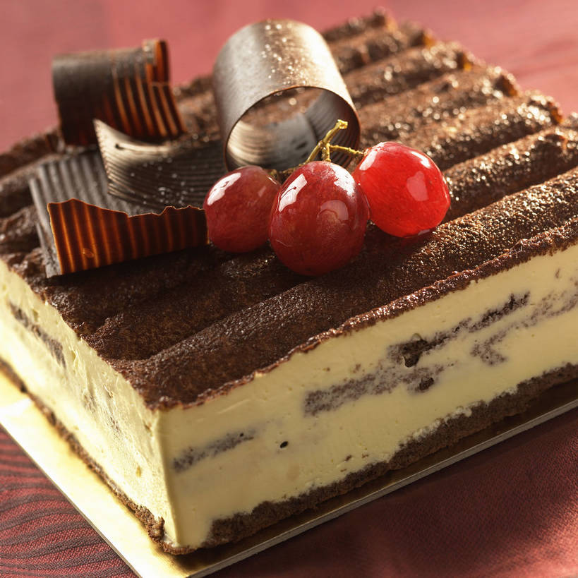 点心,无人,方图,俯视,室内,特写,白天,下午茶,餐桌,桌子,葡萄,水果,一块,阴影,新鲜,反射,布料,影子,生食,食品,糖,糖果,甜点,甜品,果实,提子,布纹,三颗,桌布,食物,糕点,红色,餐巾,台布,甜食,巧克力,有机食品,绿色食品,餐台,朱古力,山葫芦,蒲桃,草龙珠,餐桌布,彩图,高角度拍摄,蛋糕,红地球,红提,红提葡萄,晚红,shjb1