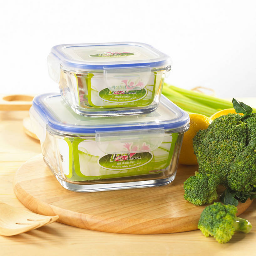 无人,方图,俯视,室内,特写,白天,白色背景,餐桌,桌子,柠檬,芹菜,蔬菜,餐具,水果,玻璃,一把,一堆,堆叠,堆积,新鲜,木制,叉子,西兰花,生食,食品,果实,案板,蔬果,玻璃制品,盒子,砧板,食物,两个,黄色,绿色,保鲜盒,木制品,容器,摄影,有机食品,绿色食品,影棚,餐台,储藏,堆,储存,摄影棚,餐叉,甘蓝花,进餐用具,益母果,柠果,药芹,水芹,旱芹,彩图,高角度拍摄,影棚拍摄,拍摄,绿菜花,绿花菜,青花菜,蔬菜皇冠,贮存,德力立扣保鲜盒,shjb1