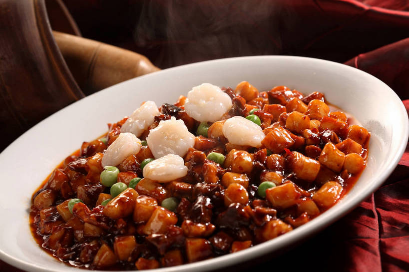 无人,横图,俯视,室内,特写,白天,烹饪,中餐,植物,餐桌,桌子,豆,蔬菜,阴影,新鲜,反射,布料,影子,陶瓷,豆类,豆子,干贝,红烧,肉,虾仁,料理,食品,陶瓷制品,布纹,菜肴,美食,肉类,桌布,食物,一个,白色,餐巾,容器,台布,碗,中式,器皿,佳肴,有机食品,绿色食品,单个,餐台,中华料理,储藏,虾肉,研磨,臼杵,储存,肉食,豆科,研杵,研钵,干瑶柱,江珧柱,江瑶柱,马甲柱,蜜丁,瑶柱,玉珧柱,臼,青大豆,红烧菜,青豆,餐桌布,彩图,高角度拍摄,贮存,shjb1,红烧干贝