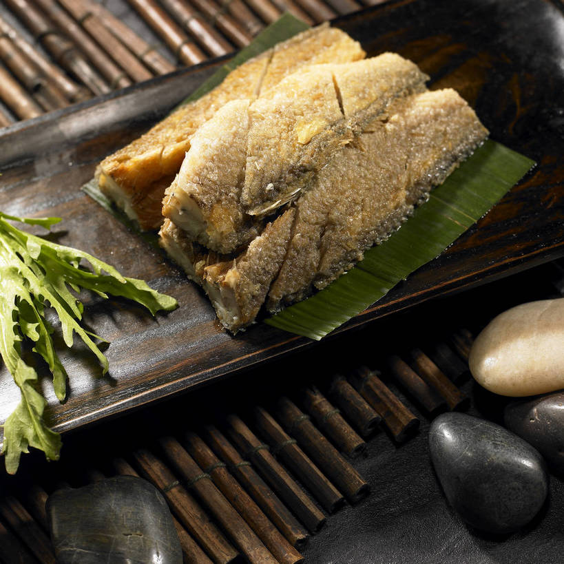 无人,横图,俯视,室内,特写,白天,烹饪,石头,餐桌,桌子,蔬菜,餐具,叶子,阴影,新鲜,反射,碟子,盘,石子,影子,肉,油炸,鱼肉,料理,食品,绿叶,菜肴,美食,肉类,食物,一个,盘子,碟,嫩叶,鹅卵石,佳肴,有机食品,绿色食品,单个,餐台,肉食,按摩石,芝麻菜,德国芥菜,火箭生莱,芸芥,芝麻叶,紫花南芥,叶,叶片,石块,彩图,高角度拍摄,火箭菜,炸鱼块,shjb1