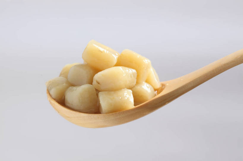 点心,无人,横图,俯视,室内,特写,白天,一把,一堆,许多,堆叠,堆积,灰色背景,木制,勺子,食品,甜点,甜品,很多,食物,黄色,木制品,调羹,汤匙,甜食,摄影,影棚,堆,摄影棚,彩图,高角度拍摄,影棚拍摄,拍摄,粉圆,珍珠粉圆,shjb1