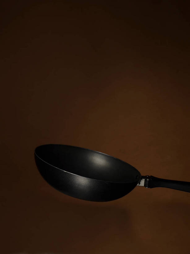 无人,竖图,室内,特写,白天,正面,烹饪,静物,厨具,金属制品,丰富,金属,锅子,平底锅,褐色,锅,一个,黑色,成熟,单个,锅具,烹饪用具,谦让,随和,烹调用具,烹调,彩图,shjb1