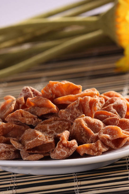 无人,竖图,俯视,室内,特写,白天,餐桌,桌子,餐具,一堆,许多,阴影,堆叠,堆积,朦胧,模糊,盛开,反射,科学,碟子,盘,影子,食品,茎,很多,花蕾,花,花瓣,花朵,鲜花,食物,腌制,一个,黄色,白色,盘子,碟,甜食,花苞,花蕊,橙色,蜜饯,单个,餐台,堆,生物学,果脯,自然科学,博物学,生物科学,彩图,高角度拍摄,植物器官,shjb1