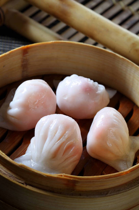 点心,蒸笼,无人,竖图,俯视,室内,特写,白天,烹饪,厨具,一排,竹制,整齐,并列,并排,料理,食品,饺子,面点,小吃,美食,食物,排列,一个,四个,中式,虾饺,单个,竹制品,队列,笼屉,蒸饺,平行,烹饪用具,烹调用具,烹调,彩图,高角度拍摄,广式点心,广州点心,shjb1,虾饺皇