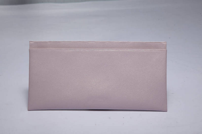 无人,横图,俯视,室内,特写,白天,桌面,桌子,静物,灰色背景,包,粉丝,一个,摄影,影棚,单个,化妆包,摄影棚,提包,彩图,高角度拍摄,影棚拍摄,拍摄,shjb1