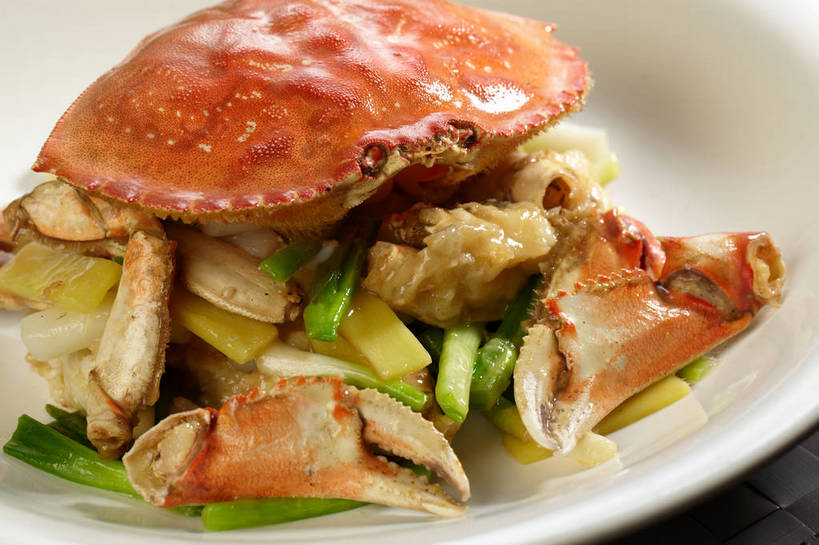 蟹,无人,横图,俯视,室内,特写,白天,烹饪,中餐,餐桌,桌子,蔬菜,新鲜,螃蟹,陶瓷,葱,青葱,调味,香料,佐料,料理,食品,陶瓷制品,菜肴,美食,食物,一个,白色,容器,碗,中式,佳肴,有机食品,绿色食品,单个,餐台,中华料理,储藏,配料,储存,清蒸,作料,甲壳动物,彩图,高角度拍摄,贮存,清蒸菜,清蒸蟹,shjb1