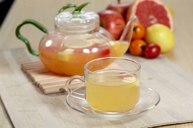 无人,横图,俯视,室内,特写,白天,幸福,餐桌,茶,桌子,苹果,柠檬,蔬菜,西红柿,小番茄,杯子,餐具,水果,玻璃,朦胧,模糊,新鲜,布料,碟子,壶,盘,生食,茶叶,食品,果实,布纹,娱乐,蔬果,玻璃制品,水壶,桌布,食物,黄色,红色,盘子,餐巾,茶壶,容器,水杯,碟,台布,享受,休闲,温馨,放松,乐趣,有机食品,绿色食品,餐台,提神,舒适,甜橙,醒脑,血橙,水果茶,果茶,小西红柿,樱桃小番茄,珍珠小番茄,茶杯,益母果,柠果,橙子,橙,樱桃番茄,圣女果,番茄,餐桌布,彩图,高角度拍摄,鹄壳,黄橙,黄果,金橙,金环,金球,糖橙,红橙,shjb1