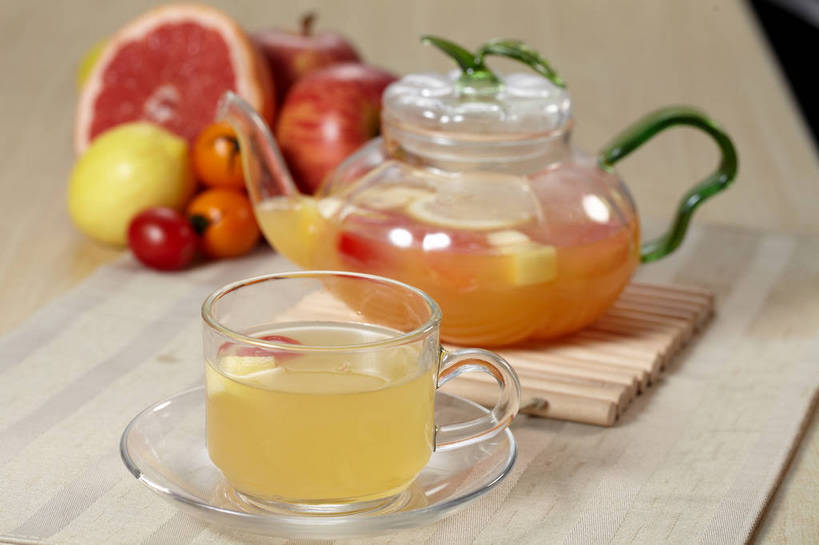 无人,横图,俯视,室内,特写,白天,幸福,餐桌,茶,桌子,苹果,柠檬,蔬菜,西红柿,小番茄,杯子,餐具,水果,玻璃,朦胧,模糊,新鲜,布料,碟子,壶,盘,生食,茶叶,食品,果实,布纹,娱乐,蔬果,玻璃制品,水壶,桌布,食物,黄色,红色,盘子,餐巾,茶壶,容器,水杯,碟,台布,享受,休闲,温馨,放松,乐趣,有机食品,绿色食品,餐台,提神,舒适,甜橙,醒脑,血橙,水果茶,果茶,小西红柿,樱桃小番茄,珍珠小番茄,茶杯,益母果,柠果,橙子,橙,樱桃番茄,圣女果,番茄,餐桌布,彩图,高角度拍摄,鹄壳,黄橙,黄果,金橙,金环,金球,糖橙,红橙,shjb1