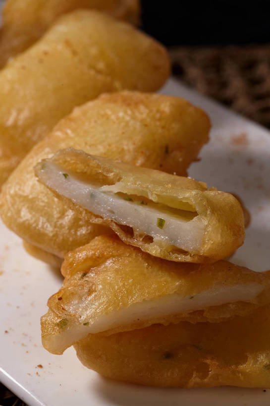 无人,竖图,俯视,室内,特写,白天,烹饪,中餐,餐桌,桌子,蔬菜,土豆,餐具,一排,许多,切开,阴影,朦胧,模糊,新鲜,整齐,反射,碟子,盘,影子,油炸,料理,食品,很多,菜肴,美食,食物,排列,一个,黄色,白色,盘子,碟,切,中式,佳肴,有机食品,绿色食品,单个,餐台,中华料理,堆,队列,剖面,切面,馍馍蛋,洋芋,山药蛋,马铃薯,彩图,高角度拍摄,炸土豆片,shjb1