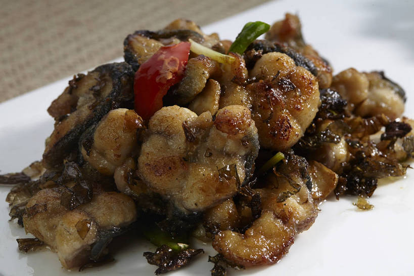 无人,横图,俯视,室内,特写,白天,烹饪,中餐,餐桌,桌子,辣椒,蔬菜,餐具,一堆,许多,堆叠,堆积,新鲜,碟子,盘,肉,鱼肉,料理,食品,很多,梅菜,梅干菜,菜肴,美食,肉类,食物,一个,盘子,碟,中式,佳肴,有机食品,绿色食品,单个,餐台,中华料理,堆,肉食,辣角,红海椒,大椒,辣虎,广椒,霉干菜,乌干菜,辣子,红辣椒,海椒,番椒,彩图,高角度拍摄,shjb1