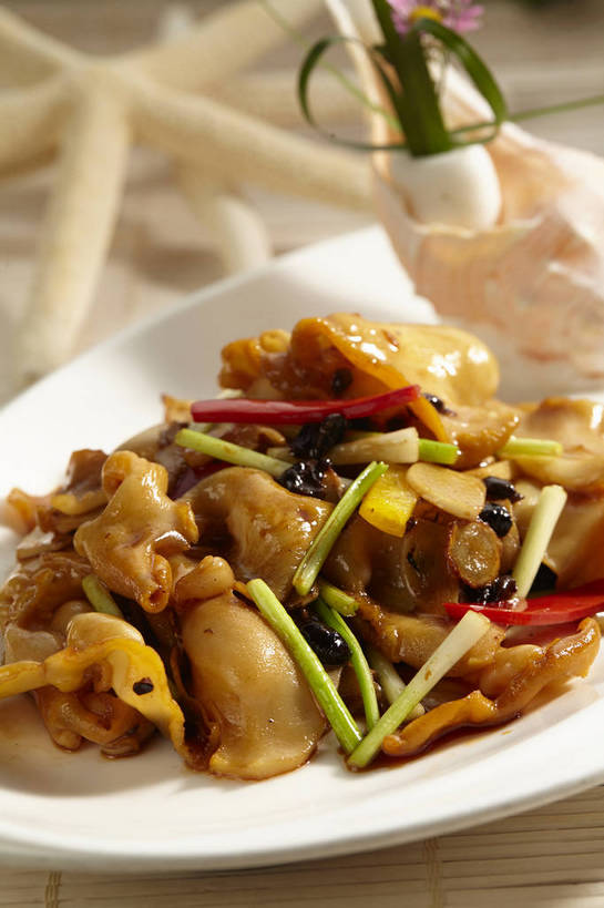 无人,竖图,俯视,室内,特写,白天,烹饪,中餐,餐桌,桌子,海星,辣椒,蔬菜,贝壳,餐具,叶子,一堆,许多,堆叠,堆积,新鲜,碟子,盘,葱,青葱,青椒,炒菜,肉,料理,食品,绿叶,很多,猪肉,小炒肉,菜肴,美食,肉类,海洋生物,食物,一个,红色,绿色,动物,盘子,碟,中式,嫩叶,生物,佳肴,有机食品,绿色食品,单个,餐台,中华料理,堆,五花肉,川菜,肉食,辣角,红海椒,大椒,辣虎,广椒,豚肉,菜椒,四川菜,肋条肉,三层肉,棘皮动物门,叶,叶片,贝类外壳,海螺壳,软体动物外壳,星鱼,甜椒,柿子椒,辣子,红辣椒,海椒,番椒,灯笼椒,彩图,高角度拍摄,shjb1