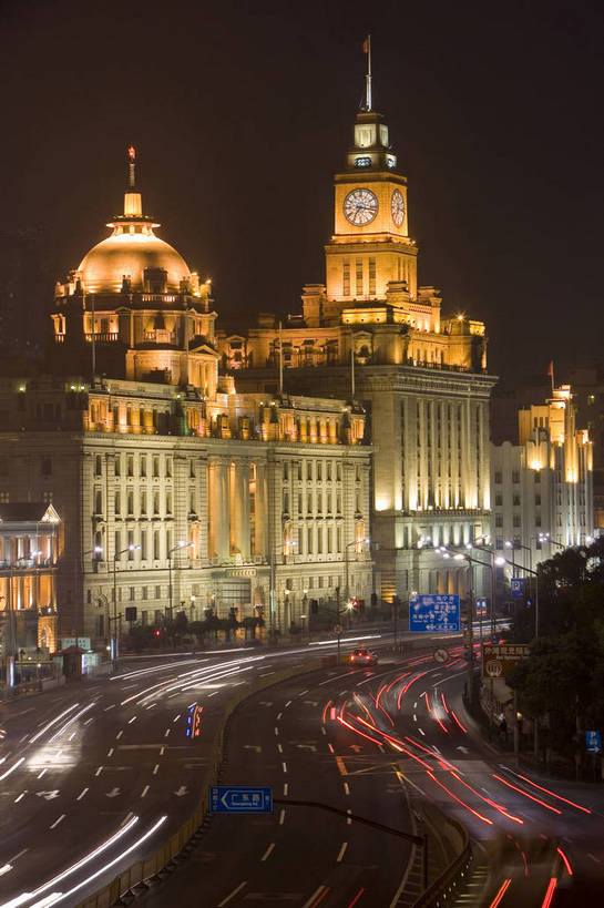 竖图,彩色,室外,旅游,度假,海洋,美景,天际线,城市风光,城市,建筑,夜景,上海,中国,繁华,标志,景观,灯光,车流,娱乐,现代,建筑物,灯,外滩,享受,休闲,闪耀,景色,放松,摄影,经济,闪烁,发展,繁荣,发达,金融区,海,河,夜,马路,彩图,旅行,bj174