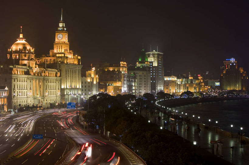 横图,彩色,室外,旅游,度假,海洋,美景,天际线,城市风光,城市,建筑,夜景,上海,中国,繁华,标志,景观,灯光,车流,娱乐,现代,建筑物,灯,外滩,享受,休闲,闪耀,景色,放松,摄影,经济,闪烁,发展,繁荣,发达,金融区,海,河,夜,马路,彩图,旅行,bj174