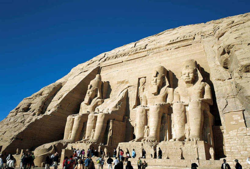 寺庙,横图,彩色,室外,白天,旅游,度假,名胜古迹,标志建筑,城市,地标,建筑,非洲,埃及,苏丹,清澈,遗迹,文化遗产,神庙,古迹,文化,文物,娱乐,建设,古建筑,石柱,蓝色,天空,天,享受,休闲,旅游胜地,放松,摄影,古代建筑,古埃及,文明,古文明,北非,首府,阿拉伯埃及共和国,金字塔之国,棉花之国,阿斯旺,阿斯旺省,阿非利加洲,奇迹,古埃及文明,古代文明,明澈,清彻,清亮,苏丹共和国,阿布辛贝神庙,拉美西斯二世神庙,努比亚,阿布辛拜勒神庙,库赖迈,彩图,旅行,庙,努比亚文物遗址,努比亚遗址,bj174