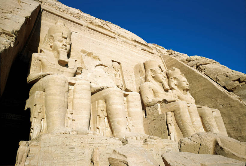 寺庙,横图,彩色,室外,白天,旅游,度假,名胜古迹,标志建筑,城市,地标,建筑,非洲,埃及,苏丹,清澈,遗迹,文化遗产,神庙,古迹,文化,文物,娱乐,建设,古建筑,石柱,蓝色,天空,天,享受,休闲,旅游胜地,放松,摄影,古代建筑,古埃及,文明,古文明,北非,首府,阿拉伯埃及共和国,金字塔之国,棉花之国,阿斯旺,阿斯旺省,阿非利加洲,奇迹,古埃及文明,古代文明,明澈,清彻,清亮,苏丹共和国,阿布辛贝神庙,拉美西斯二世神庙,努比亚,阿布辛拜勒神庙,库赖迈,彩图,旅行,庙,努比亚文物遗址,努比亚遗址,bj174