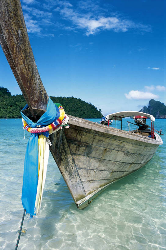 竖图,彩色,室外,白天,旅游,度假,海洋,名胜古迹,沙滩,标志建筑,地标,建筑,棕榈树,泰国,亚洲,游客,遗迹,热带,小船,热带风光,古迹,文物,娱乐,建设,古建筑,游船,蓝色,天空,自然,海水,天,享受,休闲,旅游胜地,放松,竖,摄影,生活方式,矗立,海滨,度假村,美好,自然风光,南亚,耸立,古文明,皮皮岛,挺立,海,海滩,彩图,观光,旅行,bj174