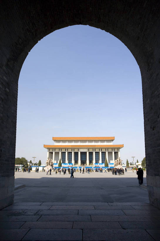 竖图,彩色,室外,白天,旅游,门,建筑,北京,天安门广场,中国,亚洲,标志,大门,首都,历史,建筑物,竖,摄影,政治,东亚,首府,中华人民共和国,毛主席纪念堂,共产主义,毛泽东纪念堂,彩图,旅行,bj174