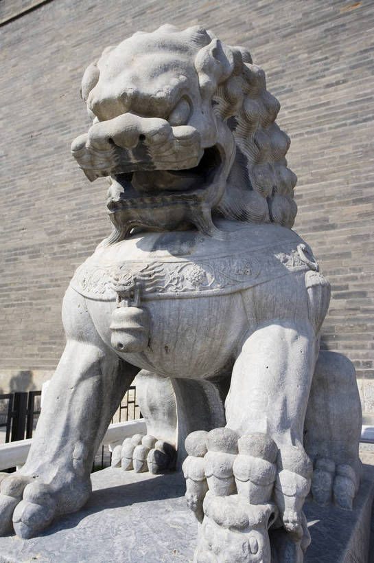 竖图,彩色,室外,白天,旅游,城市,建筑,指示牌,北京,天安门广场,中国,亚洲,标志,雕像,塑像,纪念碑,历史,标识,建筑物,石狮,竖,摄影,纪念,象征,东亚,发展,中华人民共和国,威严,发达,共产主义,彩图,旅行,bj174