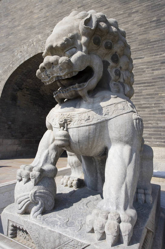 竖图,彩色,室外,白天,旅游,城市,建筑,指示牌,北京,天安门广场,中国,亚洲,标志,雕像,塑像,纪念碑,历史,标识,建筑物,石狮,竖,摄影,纪念,象征,东亚,发展,中华人民共和国,威严,发达,共产主义,彩图,旅行,bj174