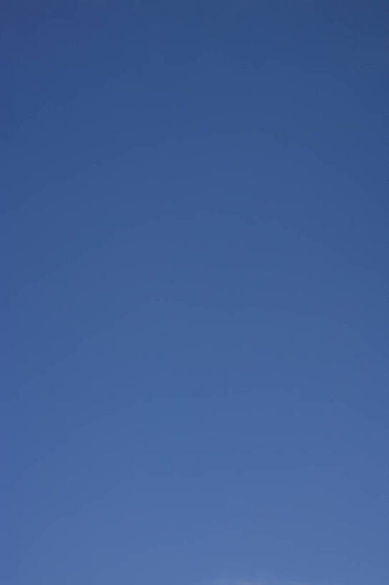 竖图,彩色,室外,白天,静物,云,蓝色,白色,白云,天空,自然,竖,摄影,蓝,简单,纯朴,彩图,bj174