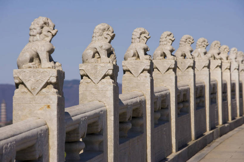 公园,颐和园,宫殿,横图,彩色,旅游,度假,名胜古迹,标志建筑,地标,建筑,哺乳动物,野生动物,狮子,雕塑,北京,中国,亚洲,辟邪,遗迹,艺术,装饰,雕刻,雕像,塑像,文化遗产,桥,首都,古迹,文化,文物,娱乐,建设,古建筑,石雕,建筑物,动物,工艺品,石狮,祈祷,享受,休闲,健康,旅游胜地,放松,许愿,摄影,纪念,祈求,美术,权利,狮,主题,凶猛,陈列,古文明,东亚,海淀区,中华人民共和国,北京市,京,北平,华北地区,功能,美学,驱邪,祛邪,避邪,皇家园林,守护神,清漪园,残暴,平安,凶残,石,彩图,旅行,bj174
