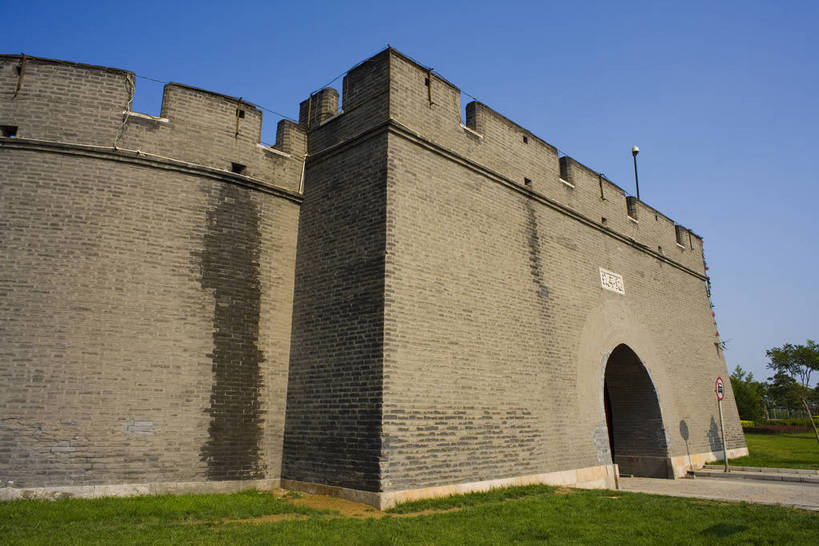 横图,彩色,旅游,度假,名胜古迹,标志建筑,地标,建筑,北京,中国,亚洲,清澈,遗迹,墙,文化遗产,首都,古迹,历史,文物,娱乐,建设,城墙,古建筑,建筑物,墙壁,墙面,古代,蓝色,天空,享受,休闲,旅游胜地,放松,摄影,坚硬,明亮,蓝,中国文化,防御,古文明,东亚,首府,中华人民共和国,北京市,京,北平,华北地区,丰台区,古远,明澈,清彻,清亮,坚固,彩图,旅行,宛平,宛平城,传统文化,bj174