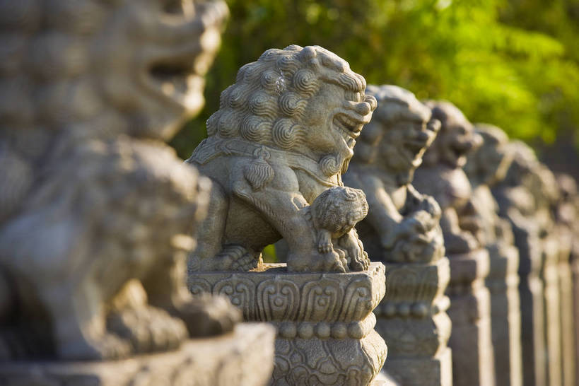 横图,彩色,特写,旅游,度假,名胜古迹,标志建筑,地标,建筑,哺乳动物,野生动物,狮子,工艺美术品,雕塑,北京,中国,亚洲,局部,清澈,遗迹,艺术,装饰,雕刻,雕像,浮雕,墙,文化遗产,艺术品,首都,古迹,历史,文物,娱乐,建设,城墙,古建筑,石雕,建筑物,墙壁,墙面,古代,蓝色,天空,动物,工艺品,享受,休闲,旅游胜地,放松,摄影,纪念,工艺,坚硬,明亮,美术,蓝,中国文化,狮,主题,防御,凶猛,陈列,古文明,东亚,首府,中华人民共和国,北京市,京,北平,华北地区,功能,美学,丰台区,古远,明澈,清彻,清亮,坚固,残暴,凶残,石,彩图,旅行,宛平,宛平城,传统文化,bj174