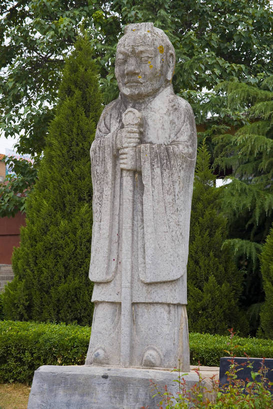 竖图,彩色,室外,特写,白天,旅游,石头,道路,建筑,路,雕塑,兵马俑,西安,中国,亚洲,局部,艺术,装饰,雕刻,雕像,浮雕,石子,塑像,图案,图形,泥土,文化遗产,纪念碑,艺术品,历史,建筑物,古代,工艺品,墓地,竖,摄影,纪念,美术,固定,陵墓,中国文化,主题,陈列,东亚,结实,陕西,陕西省,秦始皇陵,西安市,临潼,骊山,中华人民共和国,省会,功能,美学,安稳,牢固,可靠,西北地区,陕,古远,古代文明,巩固,坚固,牢靠,石,石块,彩图,旅行,临潼区,传统文化,秦陵,bj174