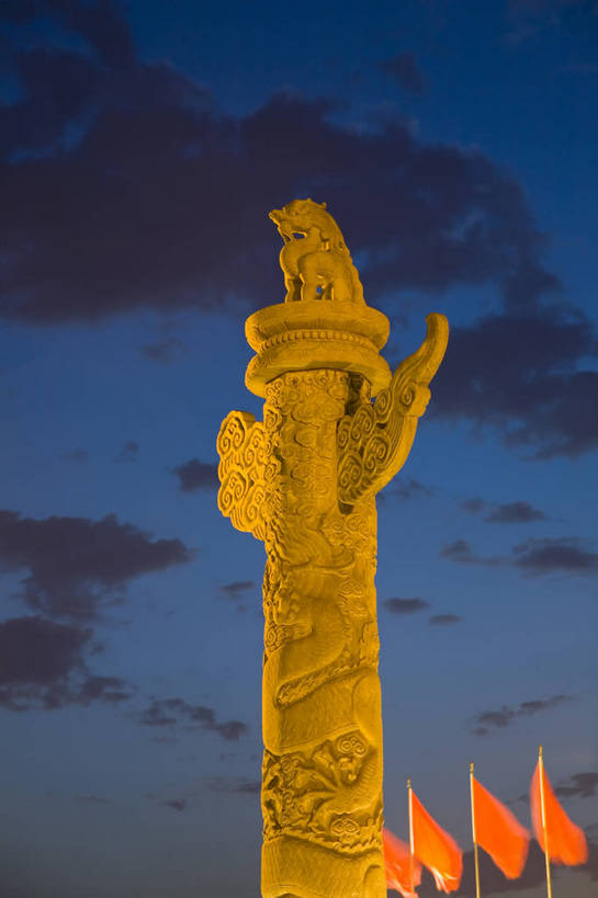 故宫,竖图,彩色,室外,旅游,建筑,夜景,北京,天安门广场,中国,亚洲,文化遗产,灯光,首都,华表,建筑物,灯,紫禁城,闪耀,竖,摄影,中国文化,东亚,中华人民共和国,夜,彩图,旅行,传统文化,bj174