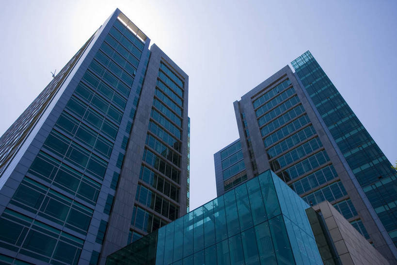 高楼大厦,横图,彩色,室外,白天,仰视,商务,办公楼,大厦,道路,建筑,街道,路,摩天大楼,写字楼,公路,北京,中国,亚洲,清澈,交通,建筑物,蓝色,天空,楼宇,商务楼,摄影,明亮,蓝,中国文化,东亚,发展,中华人民共和国,发达,明澈,清彻,清亮,马路,彩图,商业,大楼,高层建筑,高楼,摩天楼,传统文化,bj174