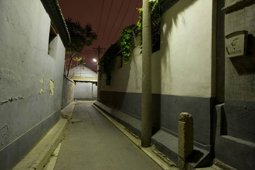 横图,彩色,室外,道路,胡同,建筑,街道,路,夜景,公路,北京,中国,亚洲,小巷,灯光,交通,建筑物,灯,闪耀,后海,摄影,中国文化,东亚,发展,中华人民共和国,发达,夜,马路,彩图,高楼,传统文化,bj174