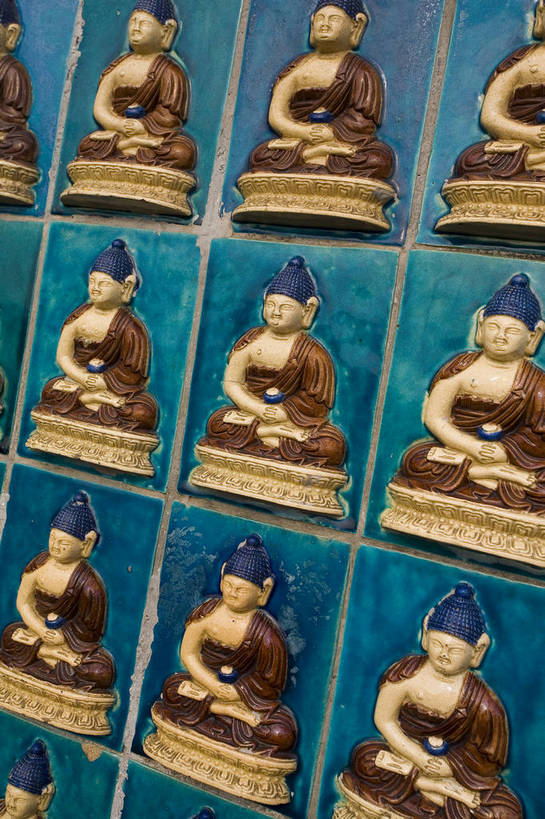 竖图,彩色,室外,白天,旅游,石头,建筑,雕塑,北海公园,北京,中国,亚洲,节日,著名,雕像,文化,佛,白塔,祈祷,健康,许愿,摄影,宗教,佛教,信仰,纪念,祈求,中国文化,东亚,中华人民共和国,皇家园林,闻名,释教,驰名,有名,平安,彩图,旅行,目的地,bj174