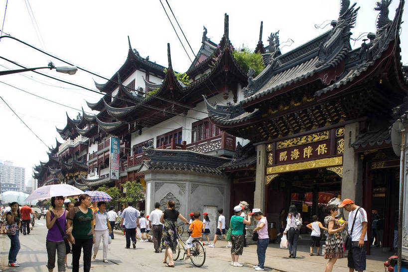 横图,彩色,购物,旅游,度假,名胜古迹,标志建筑,城市,地标,建筑,上海,中国,亚洲,遗迹,民俗,房屋,楼阁,亭子,屋子,建筑群,古典,古迹,文化,文物,娱乐,建设,古建筑,楼房,凉亭,豫园,享受,休闲,旅游胜地,放松,摄影,参观,古文明,东亚,中华人民共和国,民族文化,旅行,目的地,房子,传统文化,架空,bj174