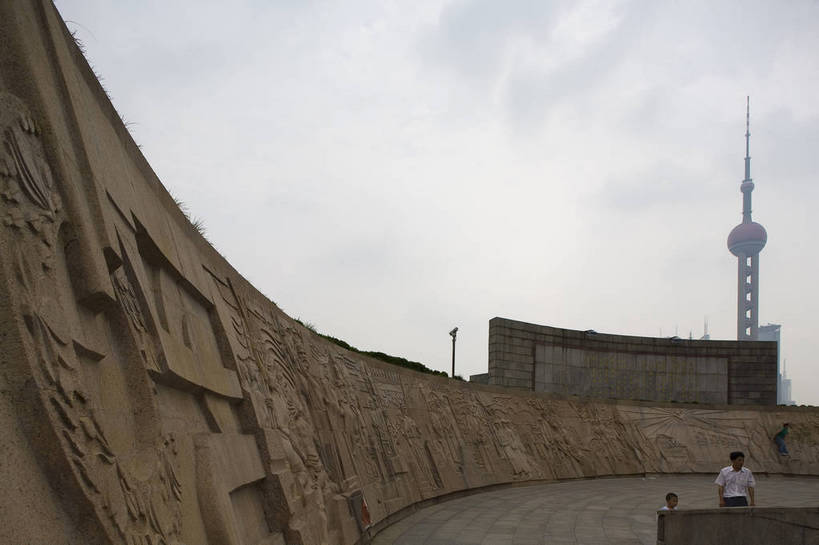 横图,彩色,室外,白天,度假,美景,城市风光,城市,建筑,雕塑,上海,中国,亚洲,雕像,景观,交通,娱乐,南京路,享受,休闲,景色,放松,摄影,东亚,中华人民共和国,旅行,目的地,bj174