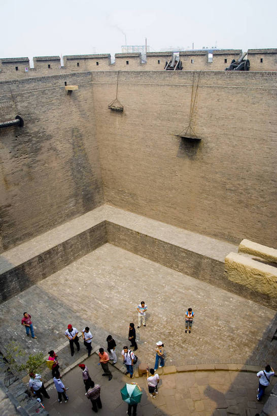 竖图,俯视,彩色,室外,白天,旅游,建筑,平遥,中国,亚洲,瓦片,屋顶,历史,城墙,墙壁,古代,摄影,中国文化,东亚,山西省,中华人民共和国,古远,古代文明,彩图,旅行,目的地,传统文化,平遥古城,bj174