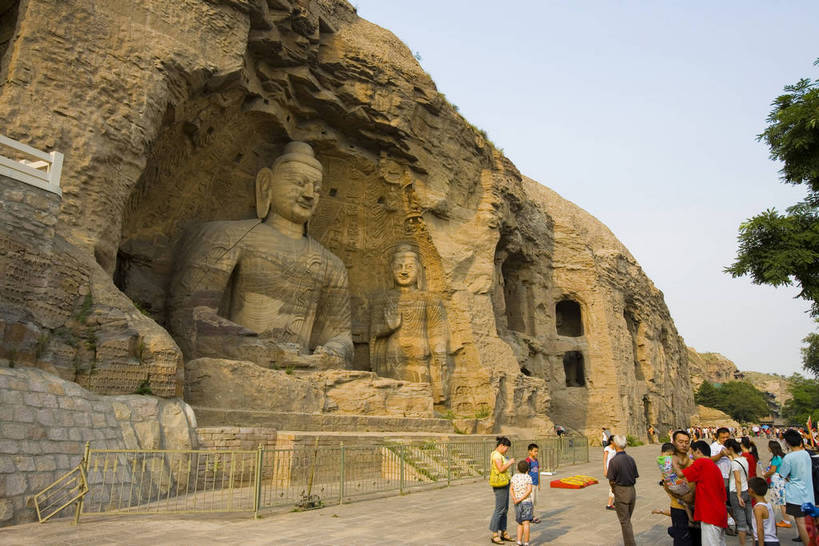 横图,彩色,室外,白天,旅游,建筑,雕塑,大同,中国,亚洲,装饰,纹路,雕像,纹理,文化遗产,历史,佛,古代,摄影,佛教,古代建筑,华丽,修饰,点缀,中国文化,石窟,参观,东亚,山西省,肌理,云冈石窟,中华人民共和国,衬托,美观,雅致,雅观,古远,古代文明,旅游者,彩图,旅行,目的地,传统文化,bj174