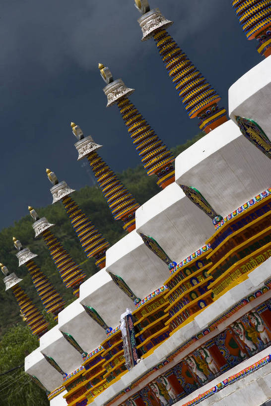 竖图,室外,白天,建筑,中国,亚洲,清澈,历史,宝塔,古代,天空,天,旅游胜地,摄影,宗教,东亚,喇嘛,藏传佛教,塔尔寺,中华人民共和国,古远,明澈,清彻,清亮,彩图,庙,bj174