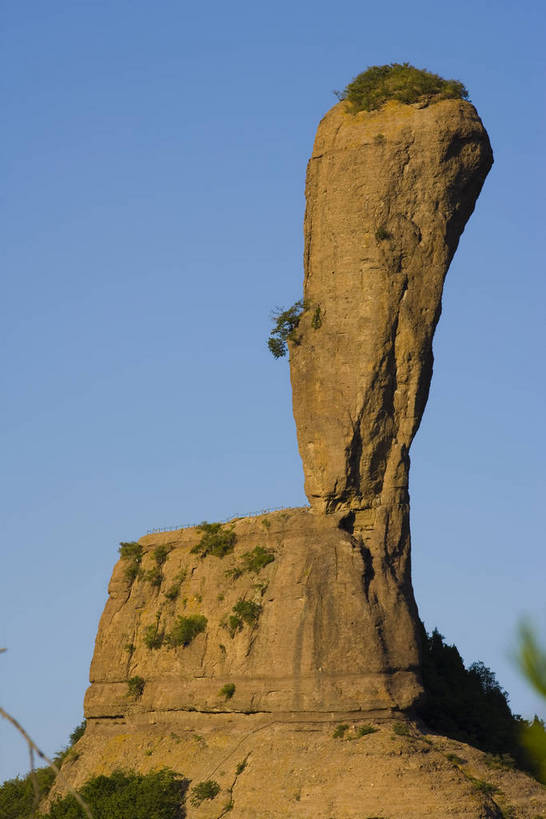 公园,竖图,室外,白天,石头,建筑,中国,亚洲,柱子,山峦,历史,古代,自然,旅游胜地,摄影,东亚,中华人民共和国,华北地区,河北,河北省,冀,承德,承德市,古远,彩图,磬锤峰,棒槌山,磬锤峰国家级森林公园,bj174
