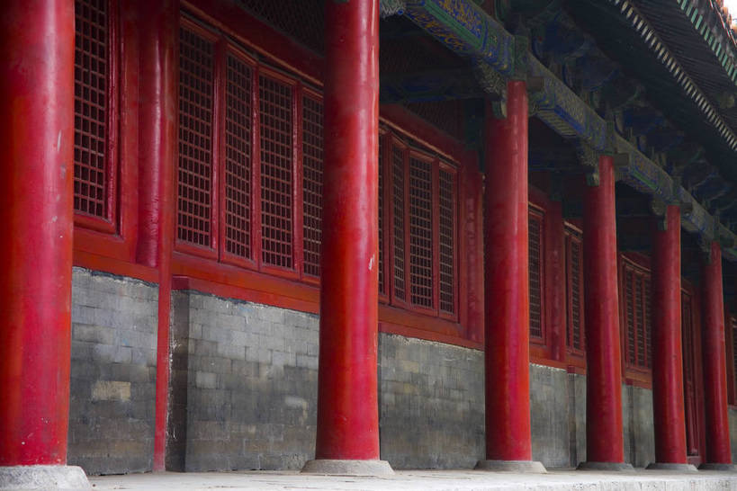 横图,神秘,建筑,孔庙,中国,亚洲,地砖,牌匾,柱子,长廊,房屋,墙,历史,山东,红色,石碑,旅游胜地,摄影,古代建筑,东亚,曲阜,孔子,中华人民共和国,彩图,庙,大成殿,bj174