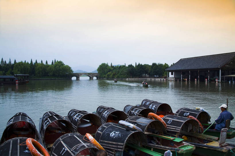 横图,彩色,室外,白天,旅游,度假,建筑,中国,亚洲,风俗,民俗,图片,文化遗产,历史,娱乐,浙江,民居,民族,浙江省,享受,休闲,旅游胜地,放松,摄影,华东,古代建筑,文明,中国文化,东亚,江苏省,绍兴,中华人民共和国,华东地区,浙,绍兴市,镜湖,彩图,旅行,传统文化,鉴湖,bj174