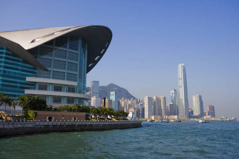 横图,彩色,室外,白天,旅游,度假,名胜古迹,标志建筑,地标,建筑,香港,中国,亚洲,繁华,遗迹,图片,建筑群,古迹,文物,娱乐,建设,现代,古建筑,现代建筑,维多利亚港,享受,休闲,旅游胜地,摩天大厦,放松,摄影,港,古文明,东亚,发展,维多利亚湾,香港特别行政区,港澳台,中华人民共和国,繁荣,维多利亚,发达,维港,彩图,港湾,高楼,海港,bj174