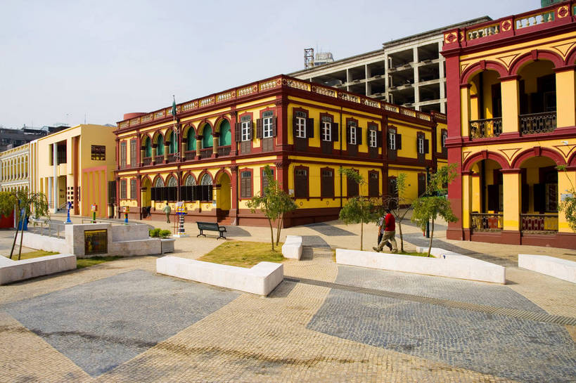 横图,彩色,室外,白天,旅游,度假,名胜古迹,标志建筑,地标,建筑,澳门,中国,亚洲,遗迹,图片,文化遗产,古迹,历史,文物,娱乐,建设,古建筑,享受,休闲,旅游胜地,放松,摄影,欧式建筑,古文明,东亚,港澳台,中华人民共和国,澳门特别行政区,澳,彩图,旅行,大炮台,大三巴炮台,圣保禄炮台,中央炮台,bj174