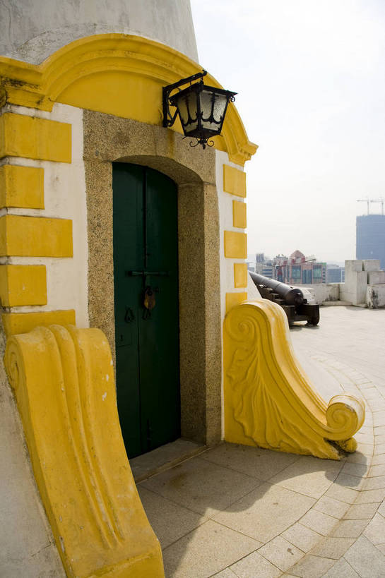 竖图,彩色,室外,白天,旅游,度假,名胜古迹,标志建筑,地标,建筑,澳门,中国,亚洲,遗迹,图片,文化遗产,古迹,历史,文物,娱乐,建设,古建筑,享受,休闲,旅游胜地,放松,竖,摄影,欧式建筑,古文明,东亚,港澳台,中华人民共和国,澳门特别行政区,澳,彩图,旅行,大炮台,大三巴炮台,圣保禄炮台,中央炮台,bj174