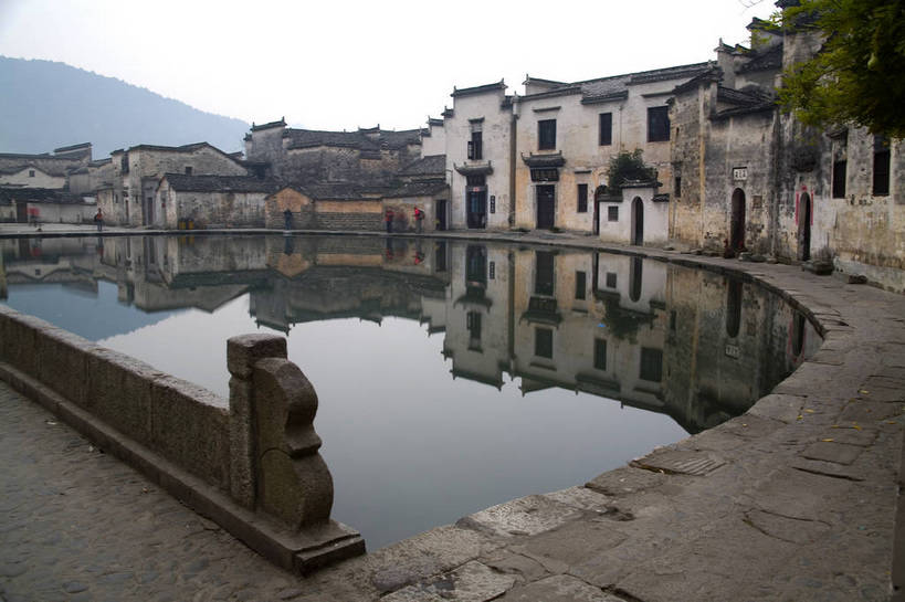 横图,彩色,室外,白天,旅游,美景,标志建筑,地标,建筑,中国,亚洲,风俗,民俗,图片,房屋,楼阁,屋子,景观,文化遗产,建筑群,楼群,古典,历史,建设,传统,楼房,民居,古代,自然,旅游胜地,景色,摄影,人文景观,中国文化,自然风光,东亚,安徽省,歙县,中华人民共和国,古远,彩图,旅行,房子,架空,bj174