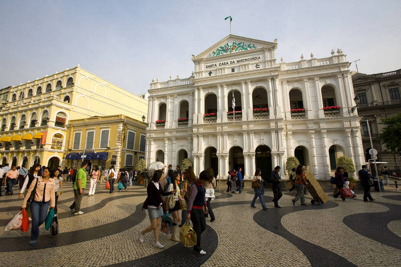广场,横图,彩色,室外,白天,旅游,度假,名胜古迹,标志建筑,地标,建筑,澳门,中国,亚洲,行人,游客,游人,遗迹,图片,建筑群,古迹,文物,娱乐,建设,古建筑,路人,旅客,享受,休闲,旅游胜地,放松,摄影,欧式建筑,古文明,东亚,港澳台,中华人民共和国,澳门特别行政区,澳,过客,彩图,旅行,议事亭前地,bj174