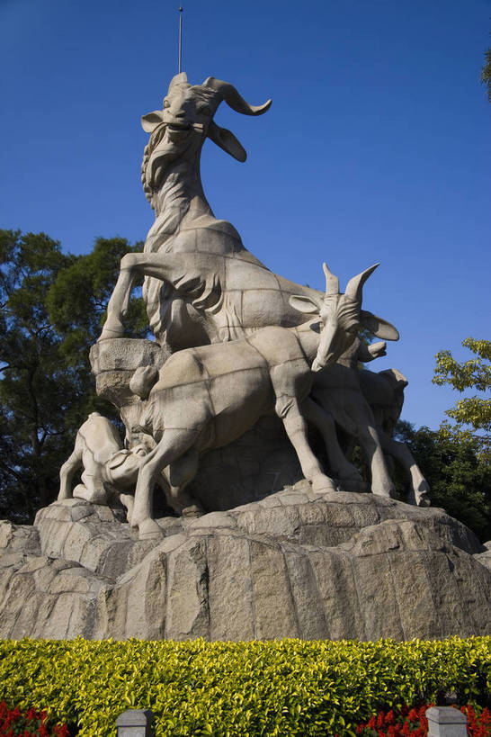 公园,竖图,彩色,室外,白天,旅游,度假,美景,城市风光,城市,大厦,建筑,雕塑,广州,中国,亚洲,艺术,装饰,雕刻,雕像,景观,交通,娱乐,现代,现代建筑,石雕,绿地,工艺品,天,享受,休闲,景色,放松,竖,运输,摄影,经济,纪念,园林,居住,美术,矗立,象征,文明,主题,耸立,参观,陈列,东亚,发展,广东,广东省,越秀公园,五羊雕像,中华人民共和国,华南地区,省会,功能,美学,广州市,粤,挺立,繁荣,进步,发达,交流,彩图,观光,旅行,高楼,观音山,尧山,越秀山,五羊石像,居住区,越秀五羊雕像,bj174